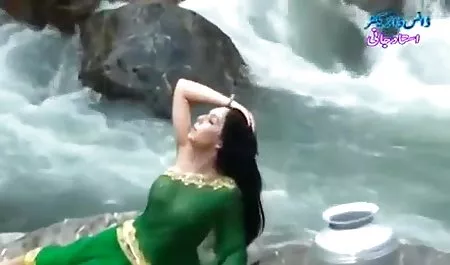 ما به کانال شهوتسرا تلگرام ارگاسم مادربزرگ پیر نگاه می کنیم!