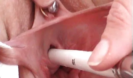 عوضی سکسی در حال ضرب و شتم از blowjob در پارک کانال تلگرام سایت شهوانی برای hahal او